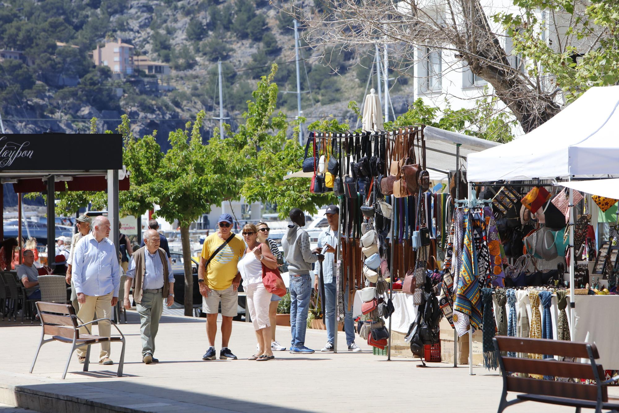 Sonne, Tram, Eis essen: So genießen die Mallorca-Urlauber die Stimmung in Port de Sóller