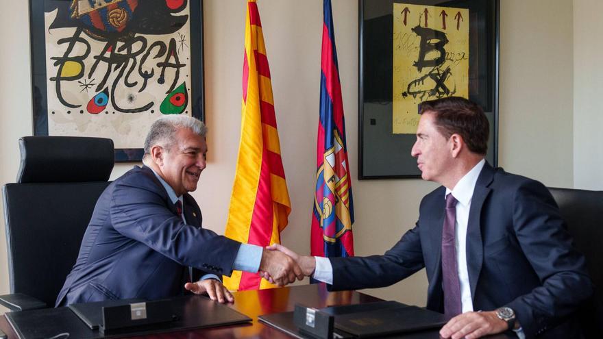 Laporta no descarta la continuidad de Xavi Pascual