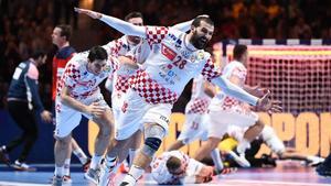 El croata Zeljko Musa, autor del último gol, celebra el pase a la final.