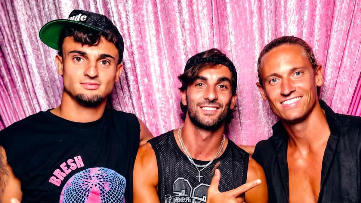 Ferran Torres, Marc Pubill y Marcos Llorente alargan la celebración del Mundial en la Bresh de Ibiza: 'Y lo que nos queda...'