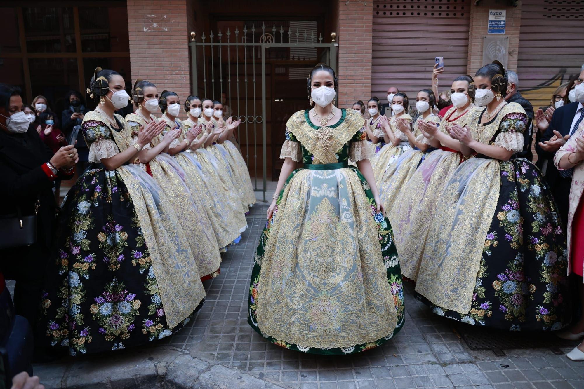 Espolín de la Fallera Mayor de València | Carmen Martín escoge el color verde primavera