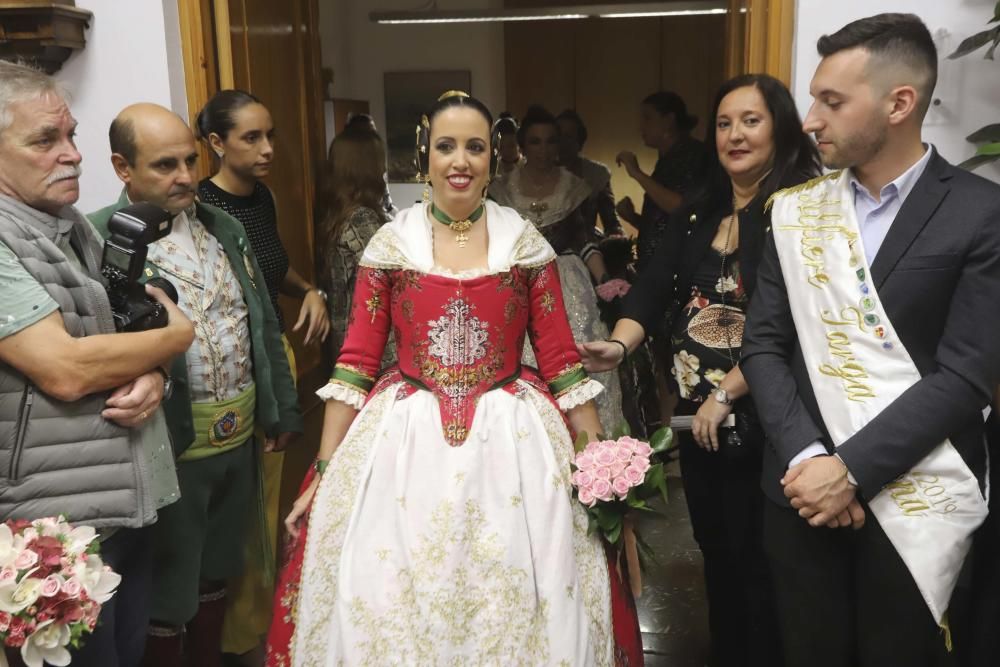 Sandra y Aitana, nuevas Falleras Mayores de El Camp de Morvedre.