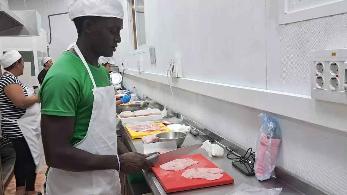 Un programa formativo impulsa la inserción laboral de migrantes de tres continentes en la capital grancanaria