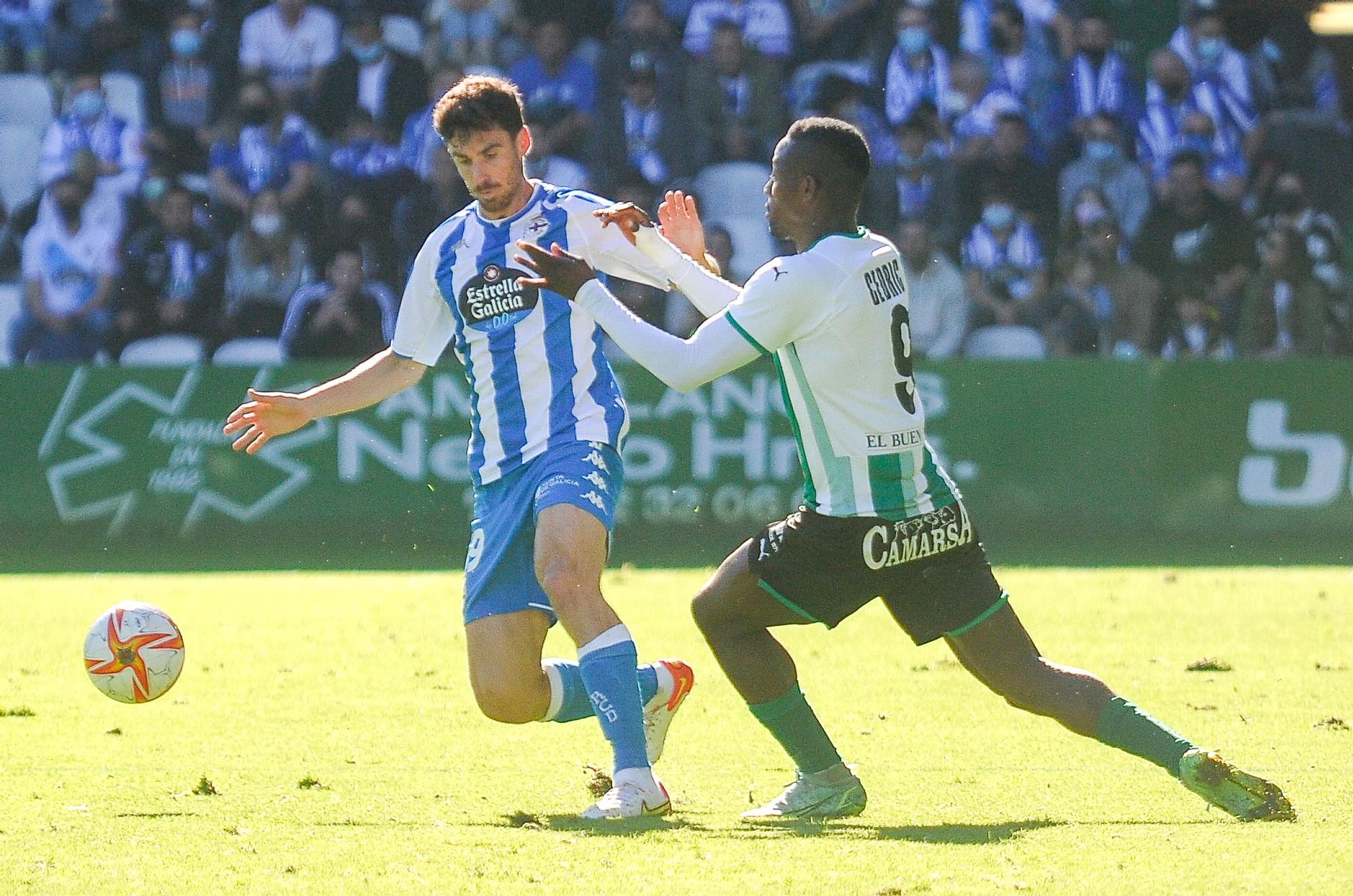 El Racing de Santander y el Deportivo empatan 0-0