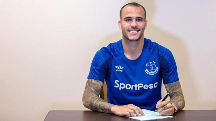 El Everton abre la puerta a Sandro