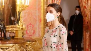 La reina Letizia incorpora al seu armari de la roba un ‘valentino’ de Sofia