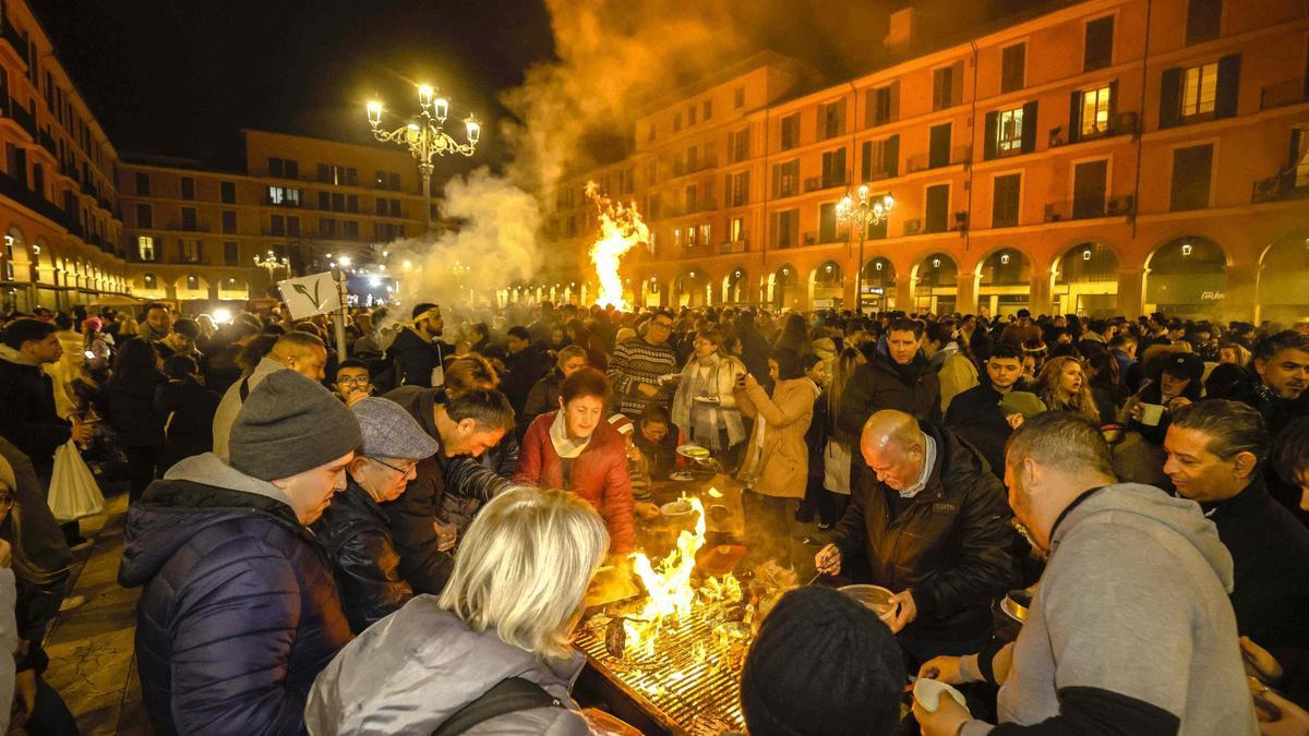VÍDEO | Cort cancela todos los conciertos y actos de Sant Sebastià por el accidente ferroviario de Córdoba