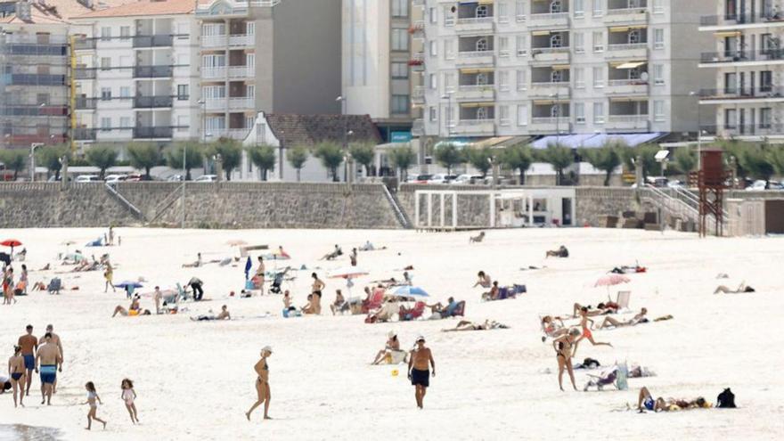 Sanxenxo pone en marcha el 15 de junio el mantenimiento de más de veinte playas