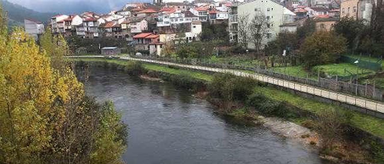 Vista de Ribadavia // I. Osorio