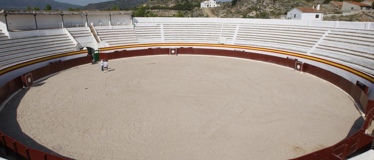 Una imagen de archivo de la plaza de toros de Chelva