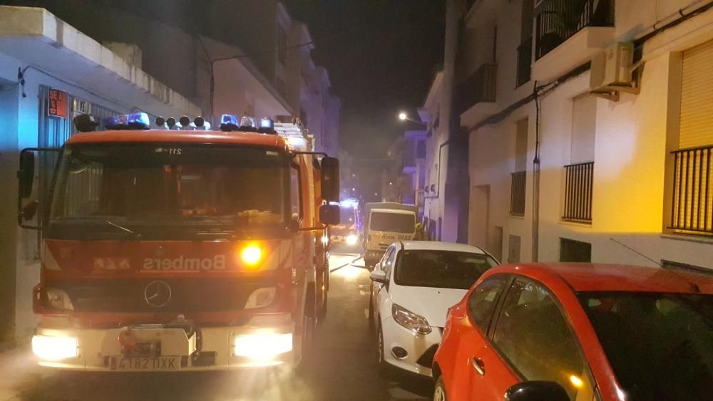 Incendio en el garaje de un edificio de Altea