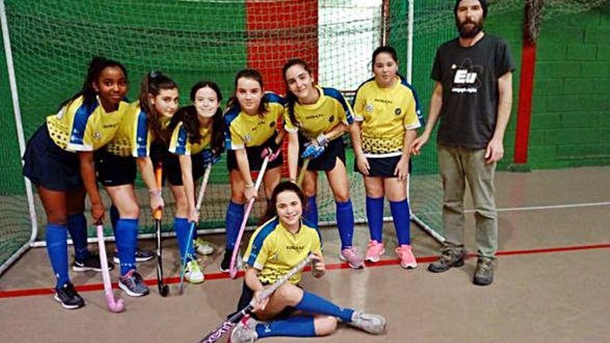 El equipo infantil femenino del Escola HC.