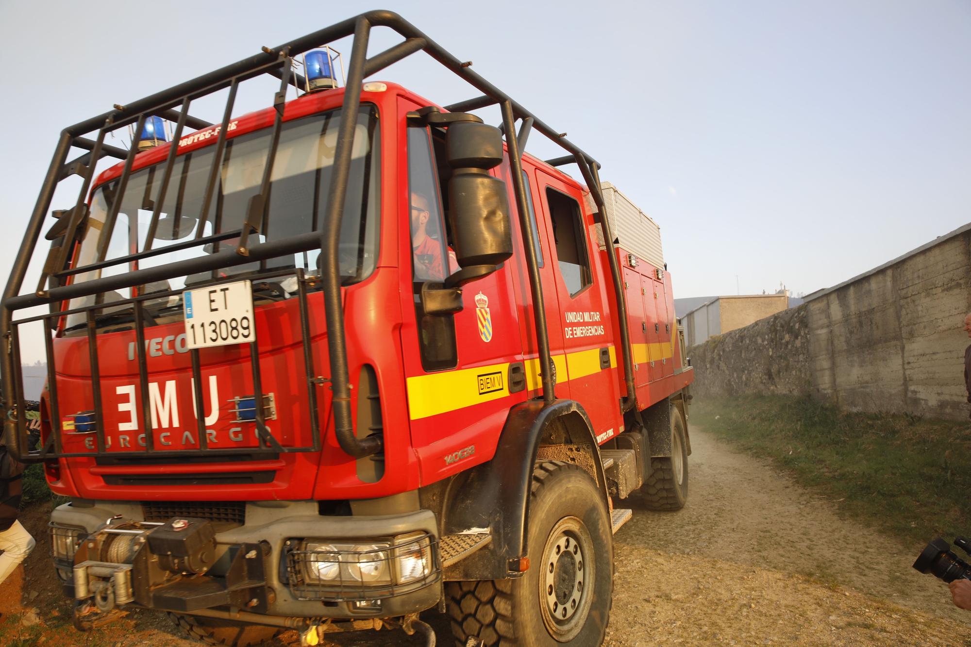 Las imágenes del preocupante incendio en Tineo