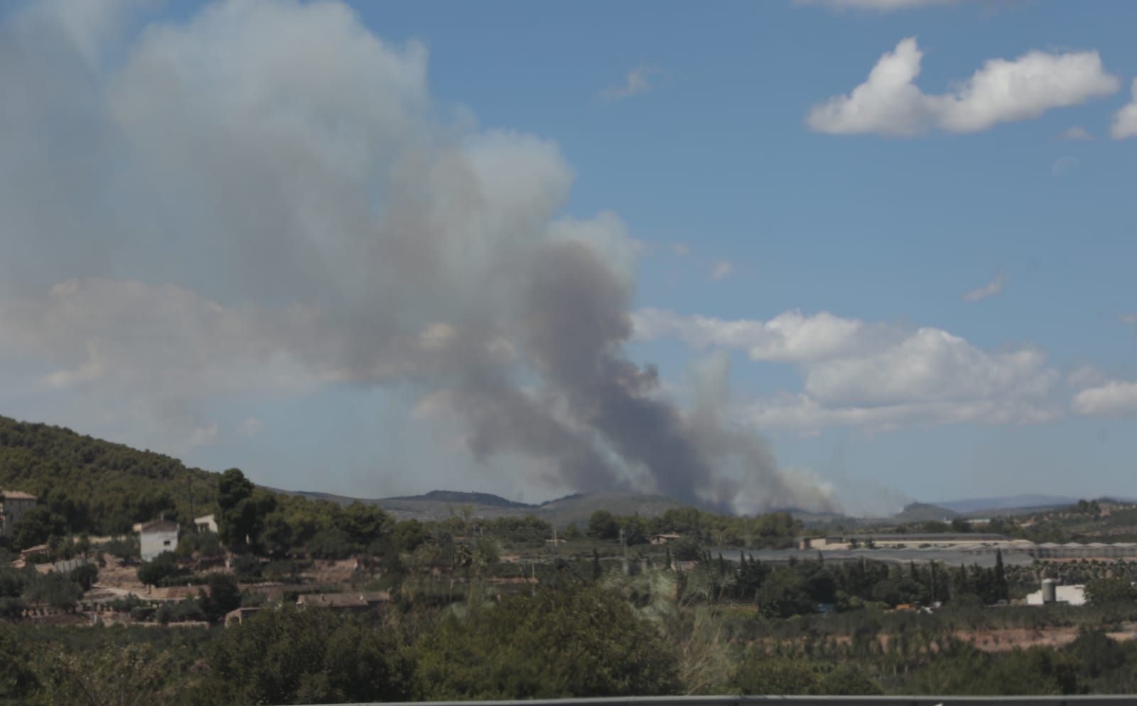 Las imágenes más impactantes del incendio en Bejís