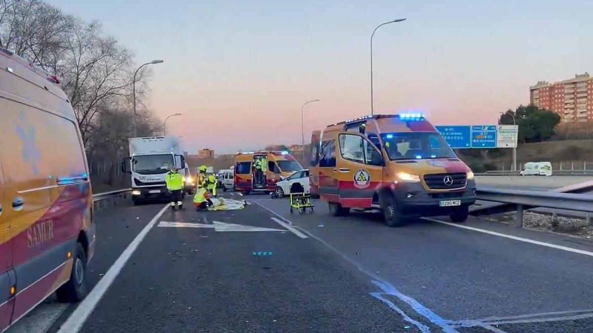Un herido grave y tres más atendidos tras una colisión por alcance en la M-40 a la altura de Vallecas