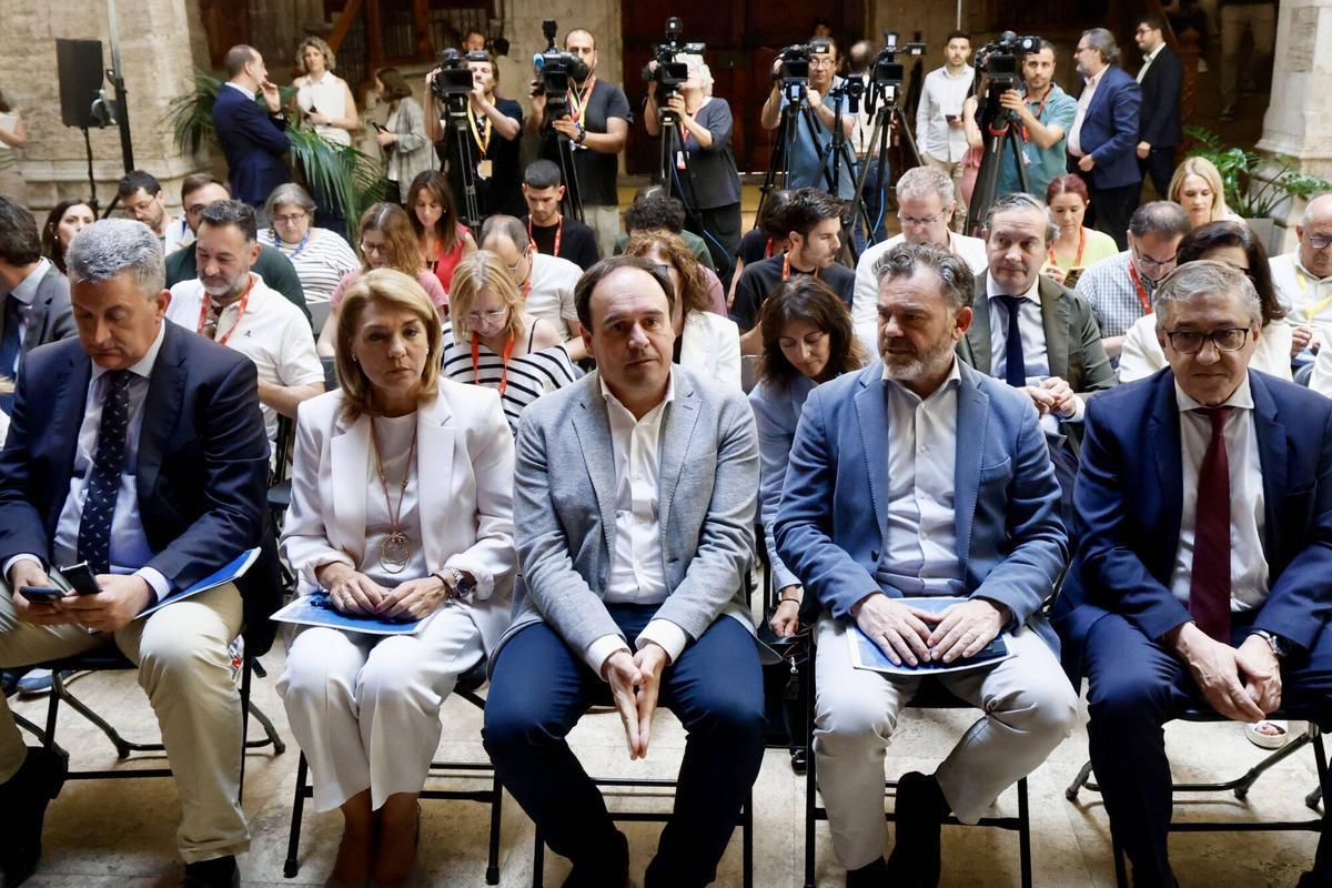 Valencia. Presentación de los nuevos presupuestos 2026 de la Generalitat Valenciana Juanfran Pérez Llorca José Antonio Rovira Susana Camarero VLC