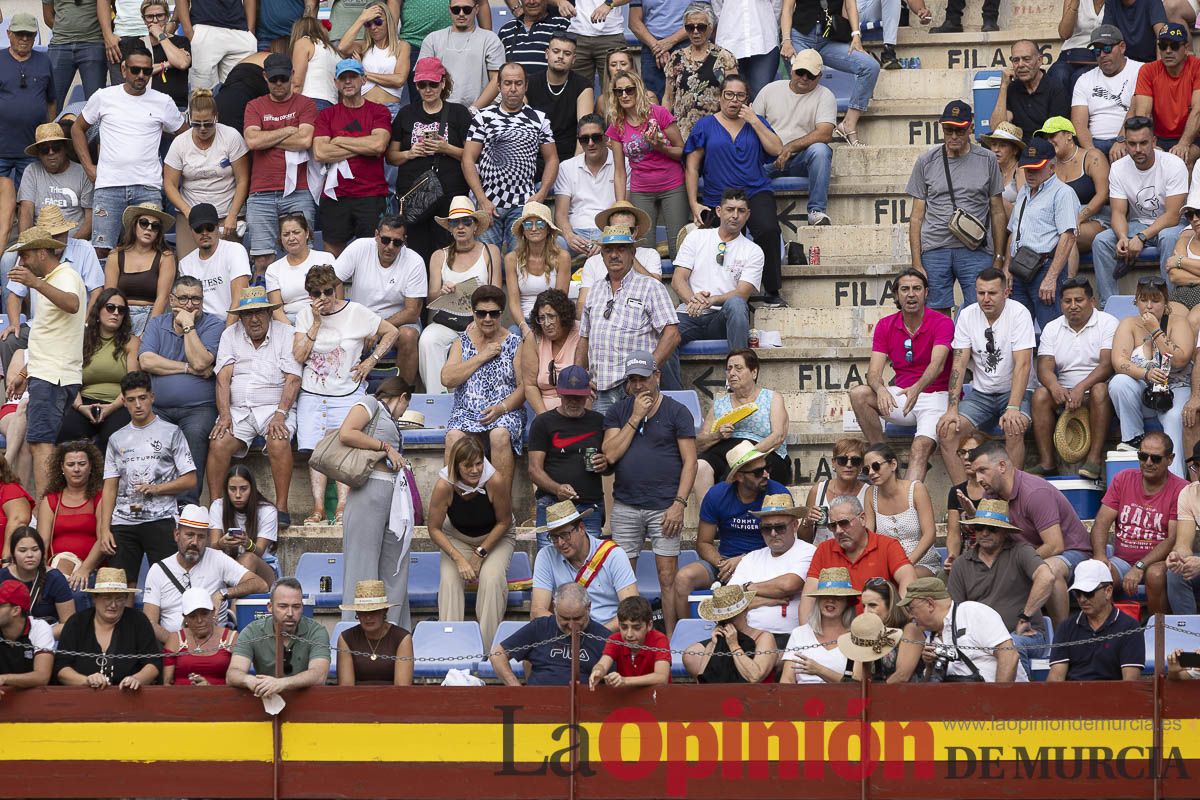 Tarde histórica en Abarán con la alternativa de José María Trigueros y el indulto de Tomás Rufo, junto a Castella salieron a hombros