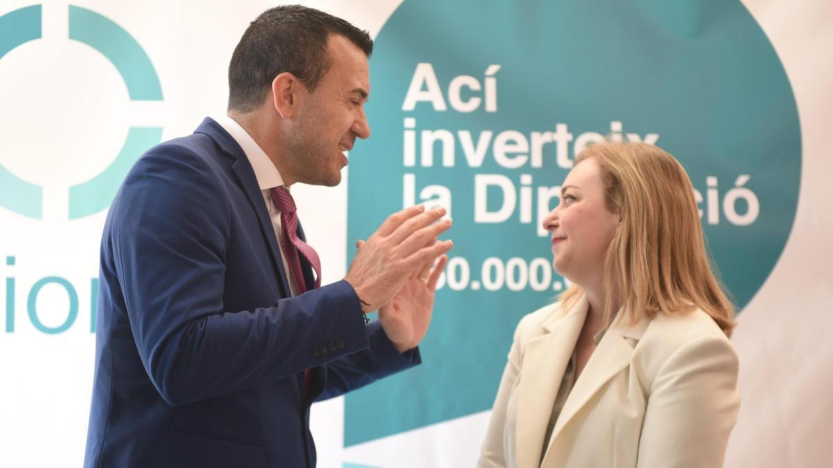 Vicent Mompó y Natàlia Enguix.