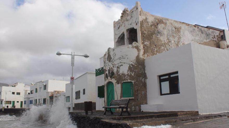 El hotelito modernista de Famara