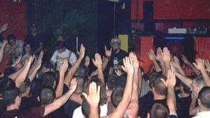 El grup musical neonazi Batallón de Castigo en un concert a Alcalá de Henares el 2003.