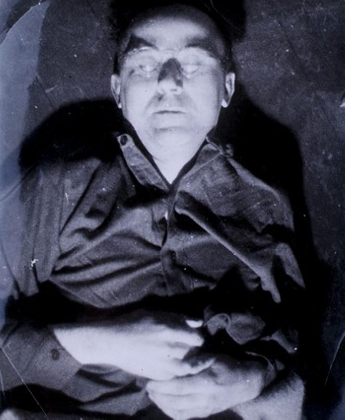 Fotografia inèdita del jerarca nazi Heinrich Himmler facilitada per la casa de subhastes Dreweatt.