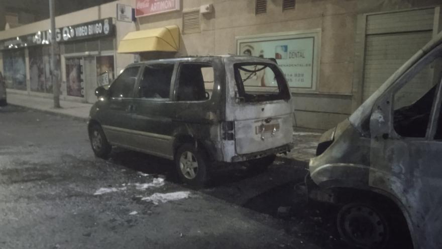 Vega de San José vive una oleada de incendios provocados en coches