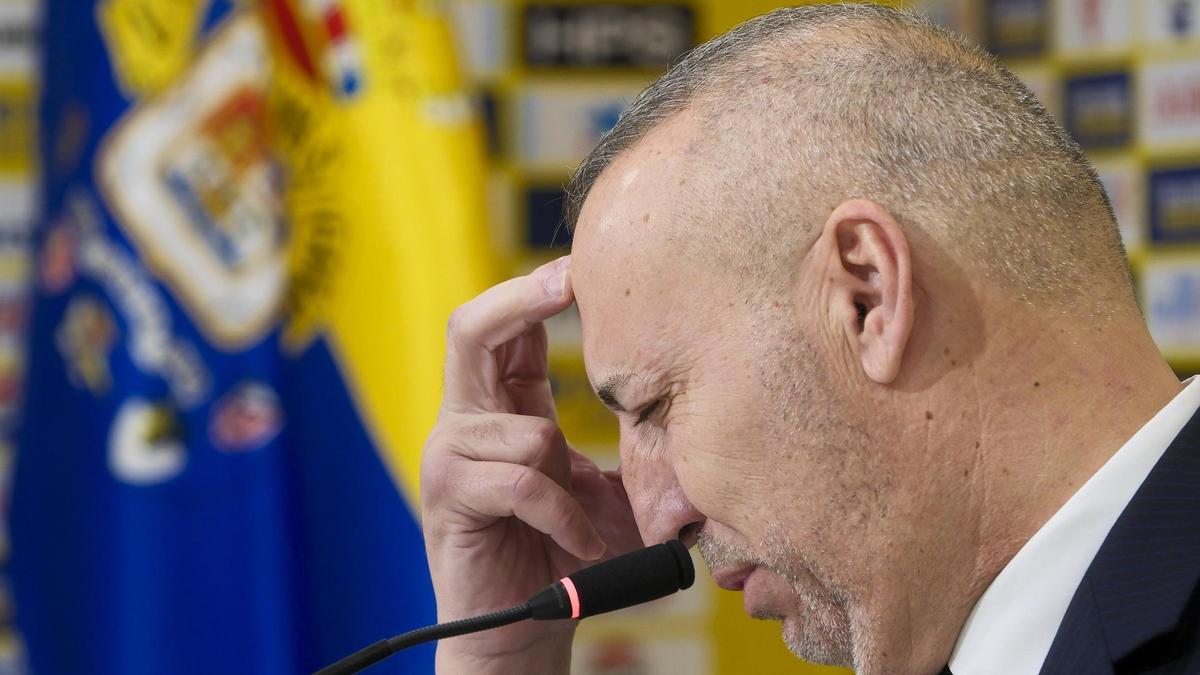 Miguel Ángel Ramírez, con semblante reflexivo, en la pasada Junta General.
