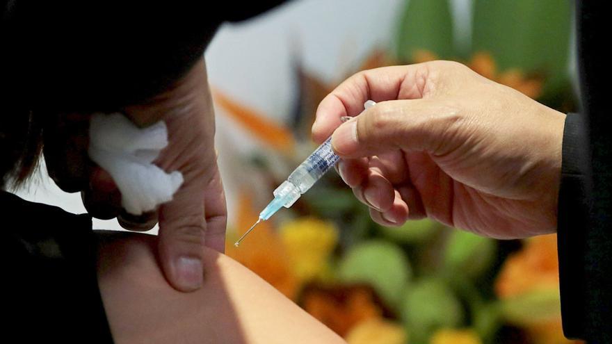 Castellón cierra la semana con pocos casos a la espera de vacunas y repuntes