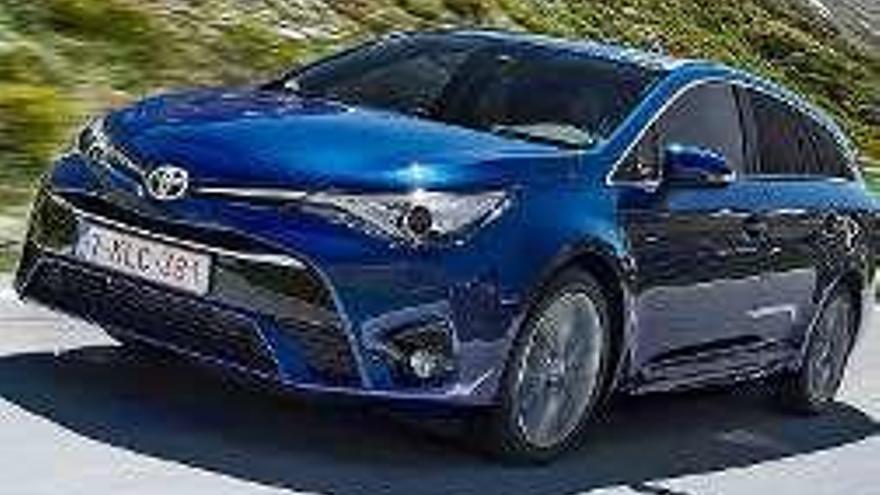 Toyota Avensis.