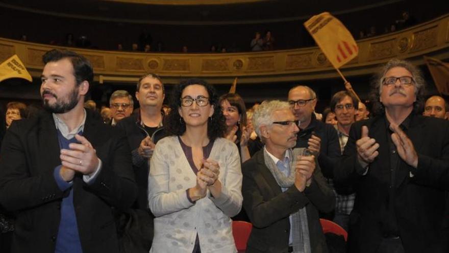 Gabriel Rufián, Marta Rovira, Santi Vidal i Joan Tardà, ahir al Conservatori