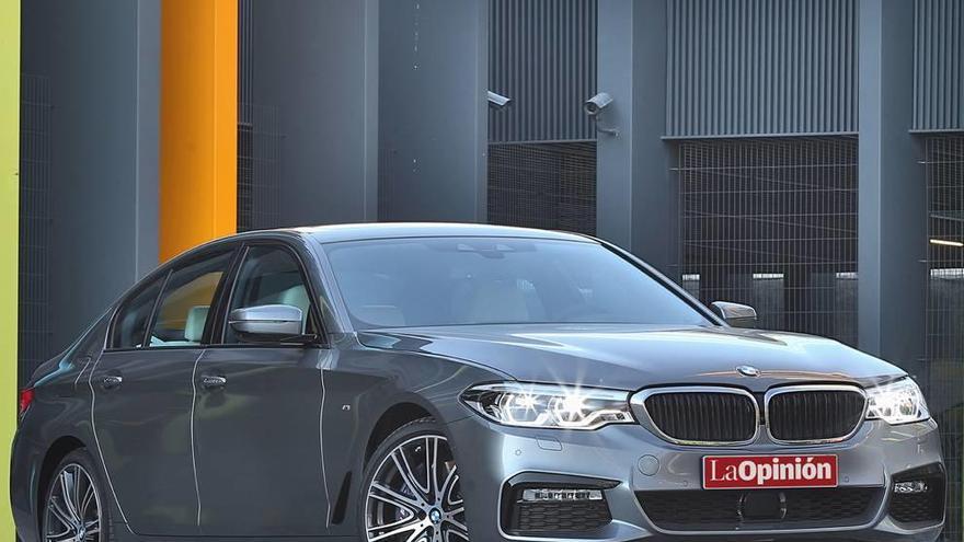 BMW 520d Aut, impresionante acceso de gama