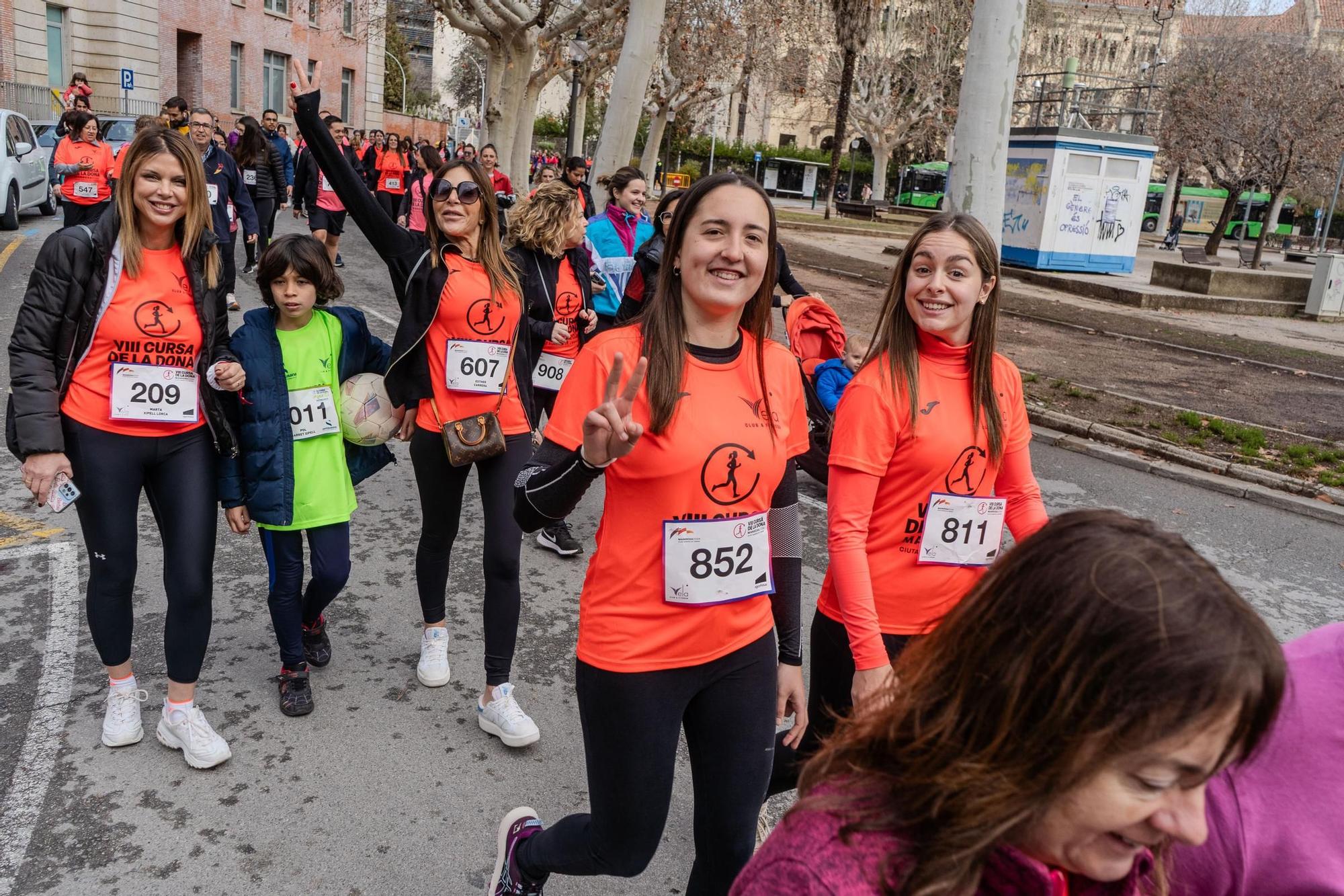 Busca't a les fotos de la Cursa de la Dona de Manresa 2024