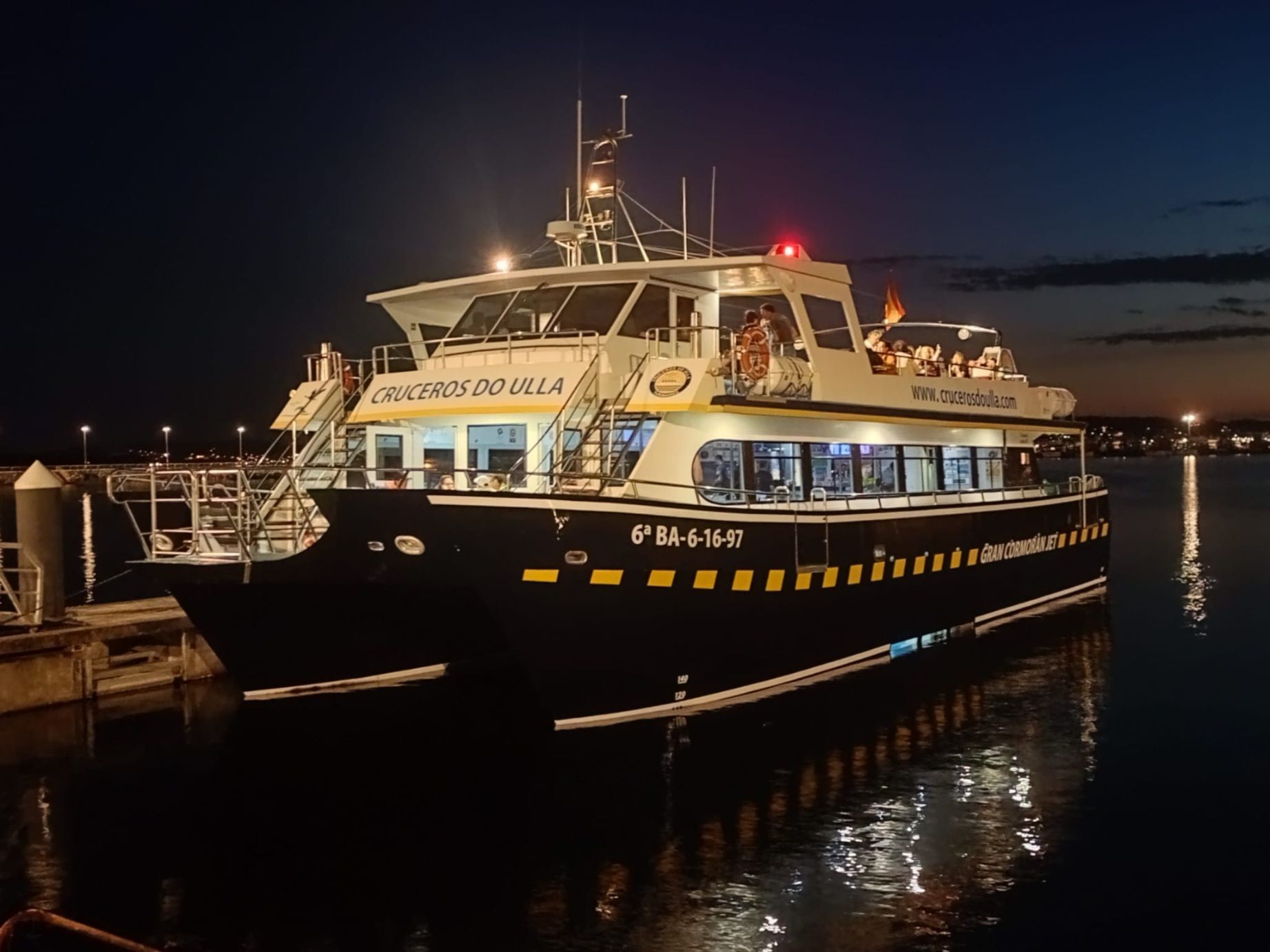 La ruta de «Viños singulares polo mar» a bordo del catamarán «Gran Cormorán Jet», esta tarde-noche.