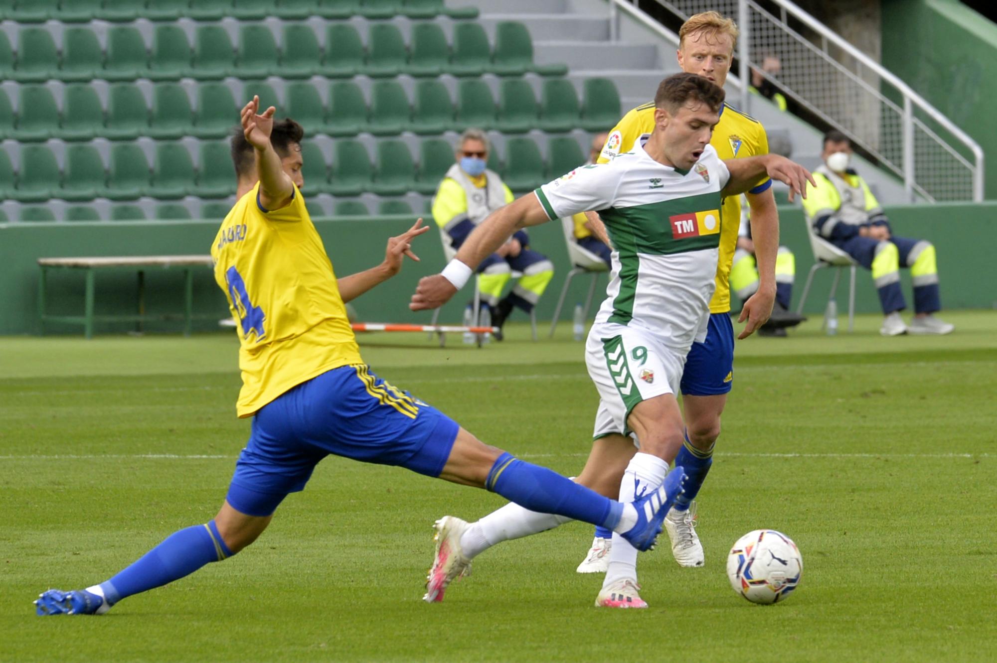 Las mejores imágenes del Elche - Cádiz