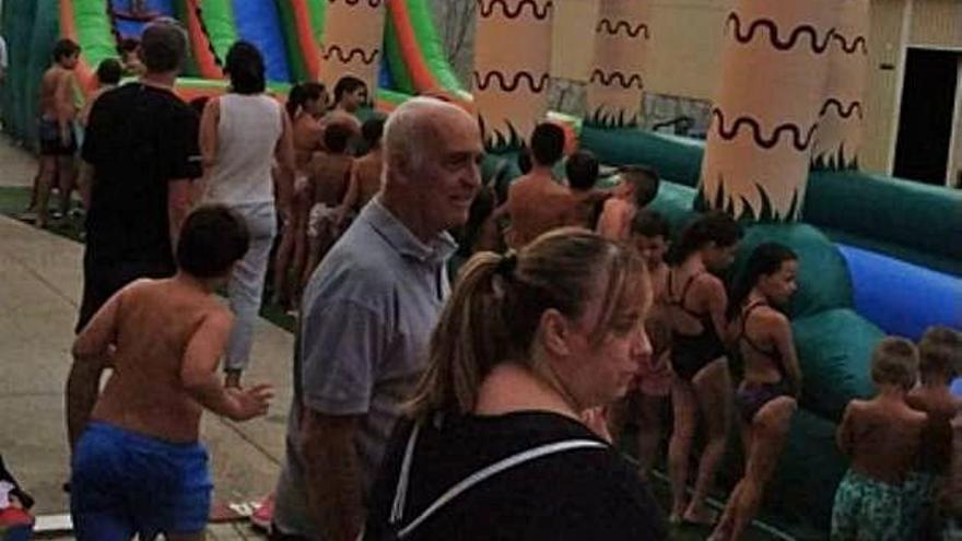 Los niños disfrutan de juegos con agua y pintacaras en los festejos de Quiruelas que hoy finalizan