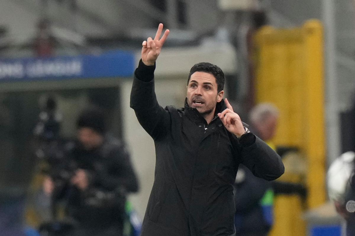 Arsenal's manager Mikel Arteta gives instructions during the Champions League opening phase soccer match between Inter Milan and Arsenal in Milan, Italy, Tuesday, Jan. 20, 2026. (AP Photo/Luca Bruno)