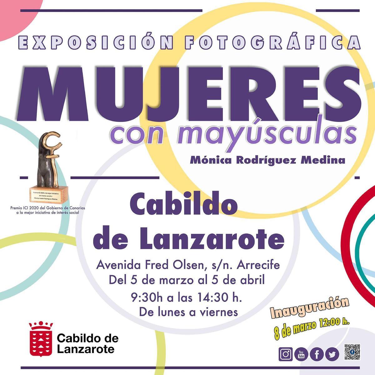 Cartel de la exposición de fotos 'Mujeres con mayúsculas' por el 8-M en Lanzarote.
