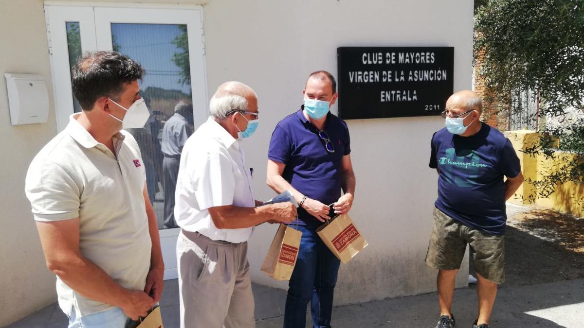 La Diputación distribuye geles de hidroalcohol a los 530 clubes de jubilados de Zamora
