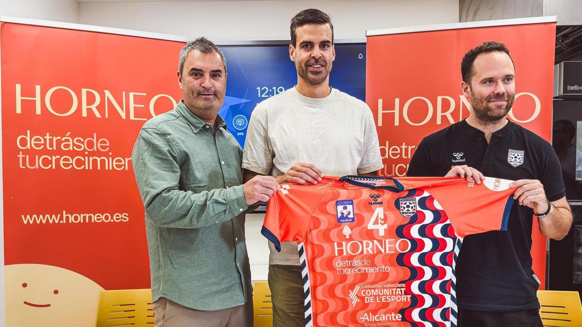 El Horneo dobla la apuesta y renueva a Javier Borragán