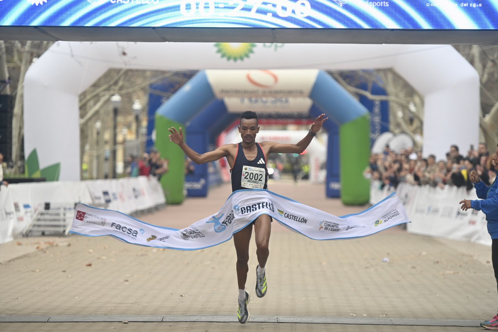 Búscate en las fotos: Las mejores imágenes del Marató bp y el 10K Facsa 2024 de Castelló