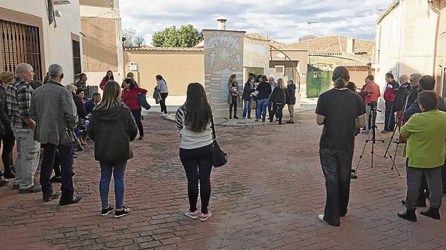 La Guardia Civil controla el acto del Día del Libro