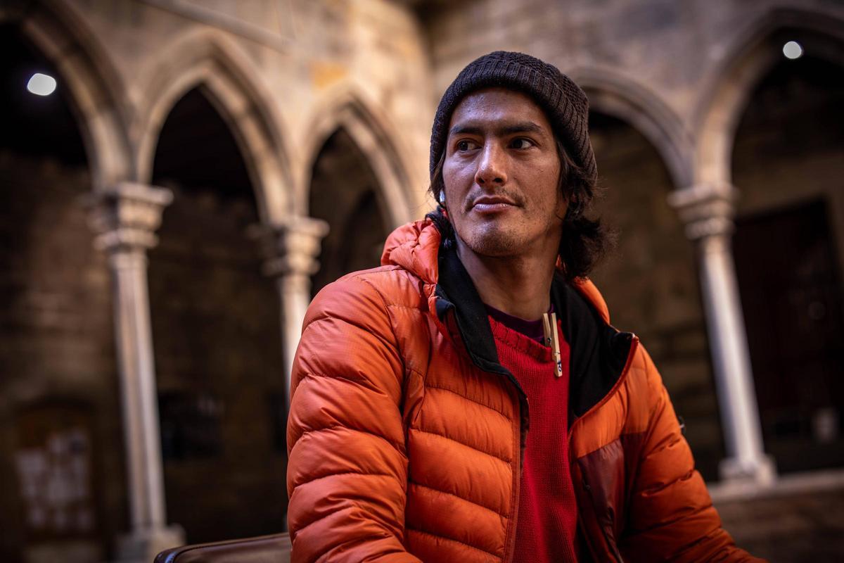 Fabian Marcelo,usuario habitual del hospital de campaña de Santa Anna.