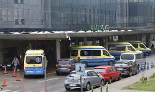 La espera media para operarse en el CHUS se eleva a 77,7 días en el primer semestre