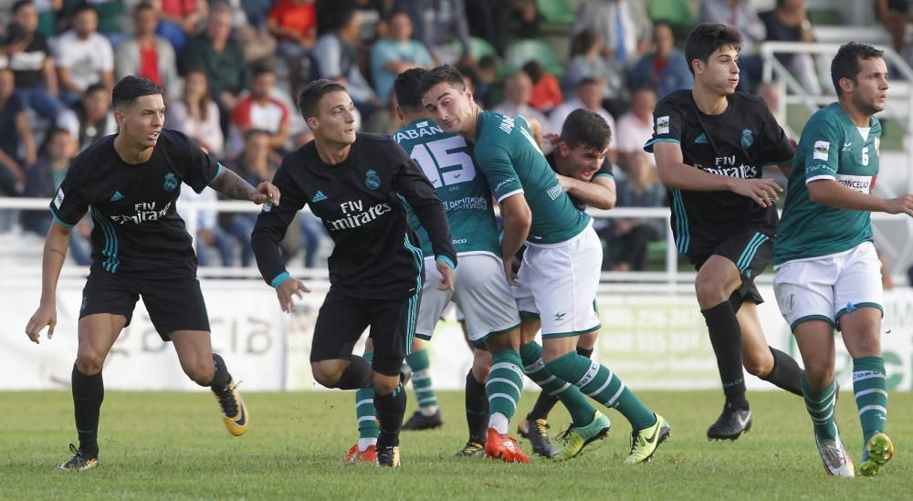 El Real Madrid Castilla de Santiago Solari se lleva los tres puntos de O Vao con tres goles en el segundo tiempo.