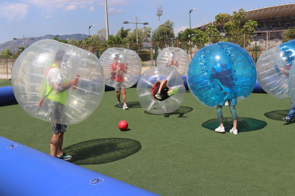 Búscate en las fotos de la VI Fiesta del Deporte de Málaga