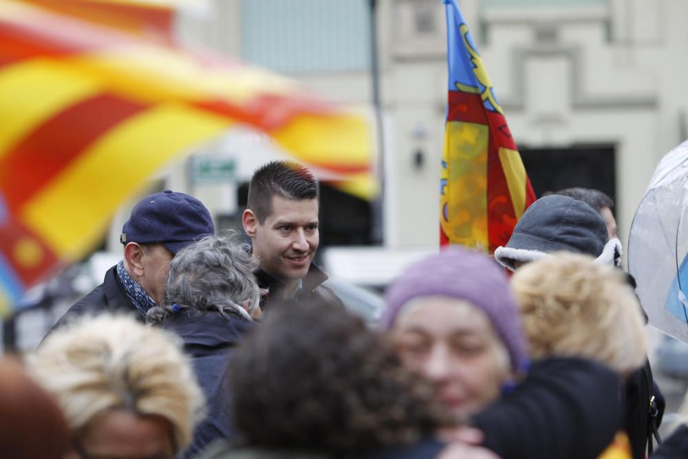 Concentración de entidades derechistas en València