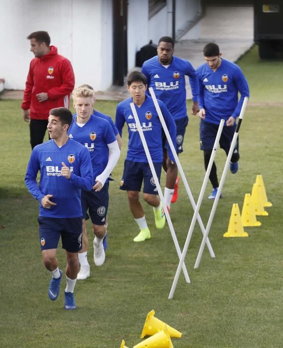 El Valencia CF prepara el partido de Copa del Rey