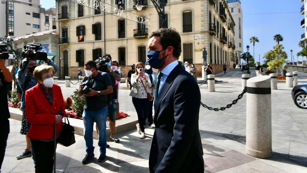 Pablo Casado durante su visita a Ceuta