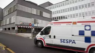 Un hombre de 66 años fallece en Gijón tras caer desplomado en plena calle