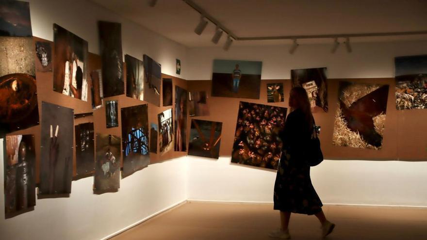 Cristina de Middel prende la traca final con 'Apoetosis Now' en el IVAM